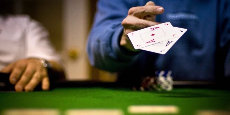 4 kiểu người thường thấy trên bàn Poker 